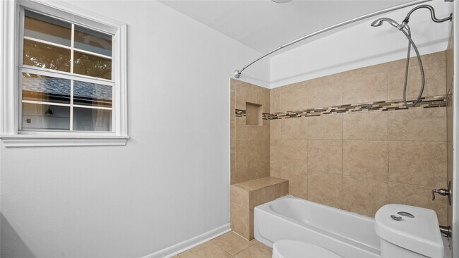 Building Photo - 9643 Val Verde St
