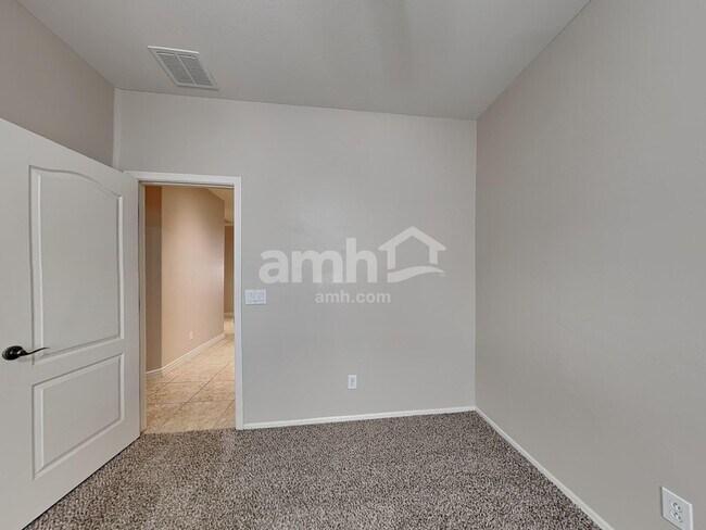 Building Photo - 4616 S Emery