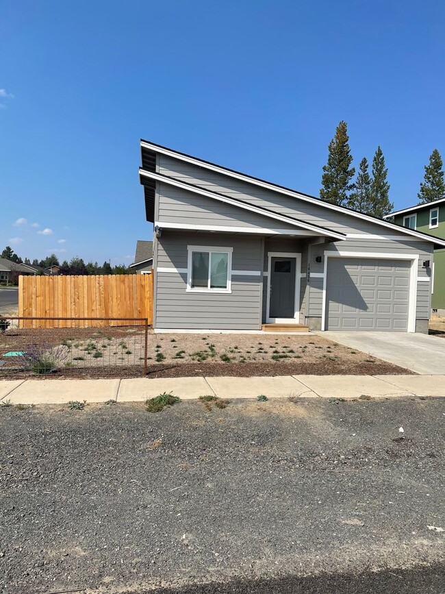 Primary Photo - Newer Home in Great Neighborhood