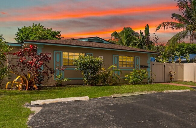 Building Photo - 311 SW 8th St