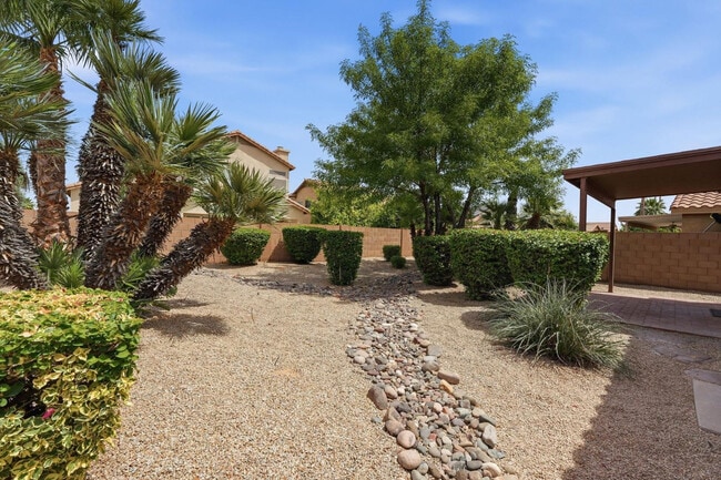 Building Photo - 6844 W Harrison St