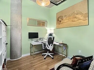 Building Photo - 125 E 13th St