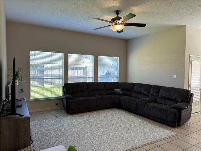 Building Photo - 1619 Mills Pass Way