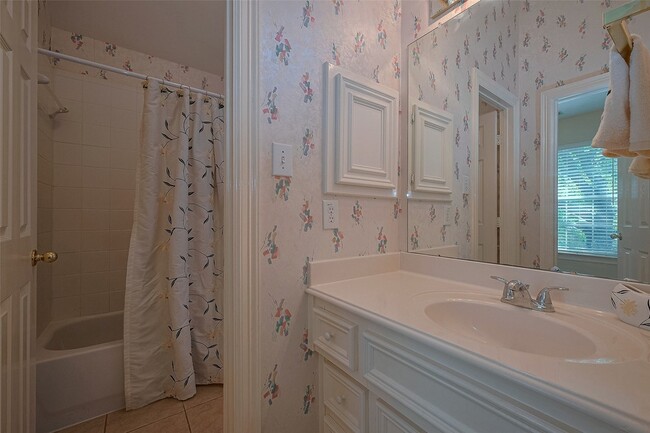 Building Photo - 4707 Gladesdale Park Ln