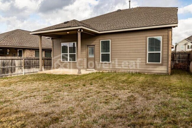 Building Photo - 6038 Akin Cir