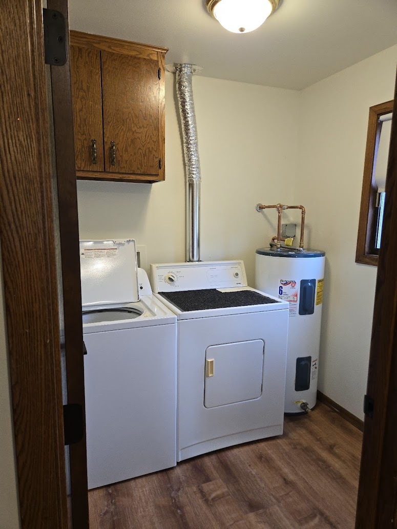 In-Unit Laundry off Kitchen - 141 Maple Ave S