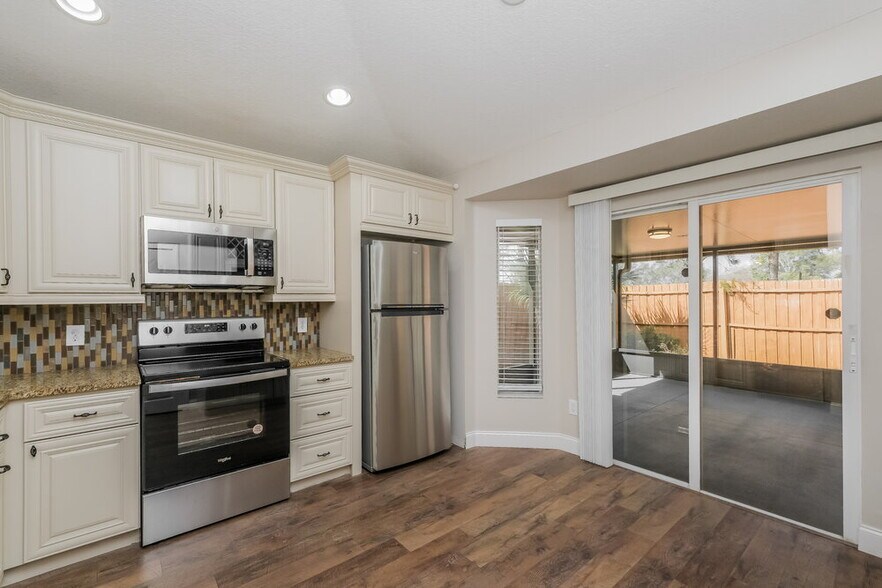 Building Photo - 10610 Navigation Dr