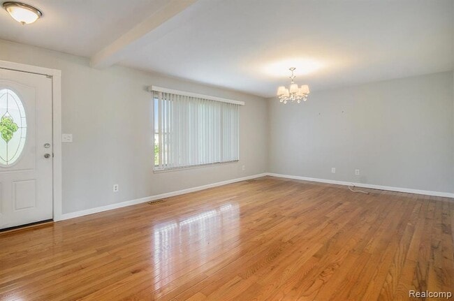 Building Photo - 37718 Douglas Ct