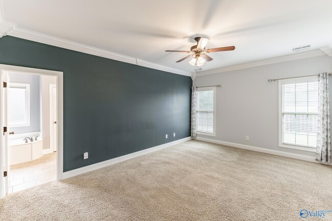 Building Photo - 126 Autumn Wind Dr