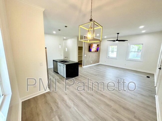 Building Photo - 1121 Zeigler St