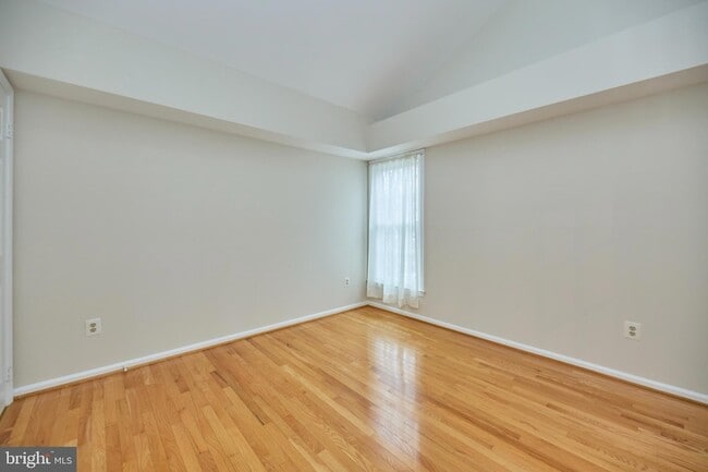 Building Photo - 1565 Church Hill Pl