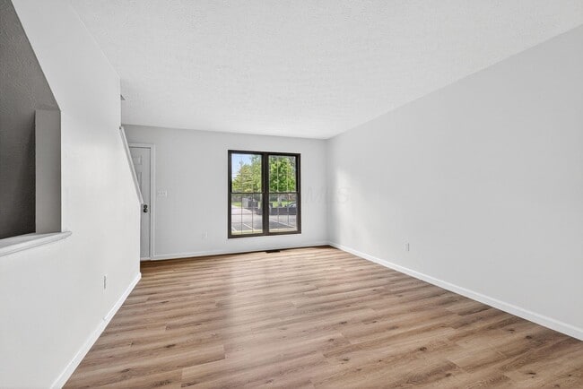 Building Photo - 6462 Brookedge Ct