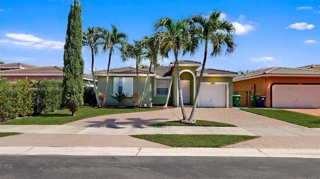 Primary Photo - 12567 SW 121st Ave