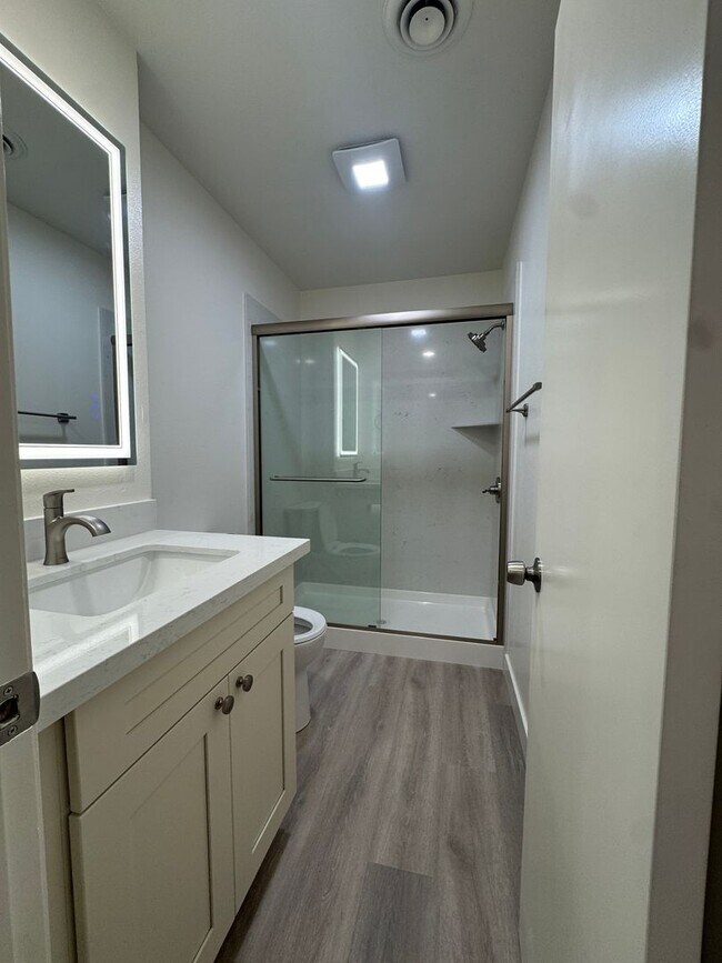 Building Photo - Samantha Way