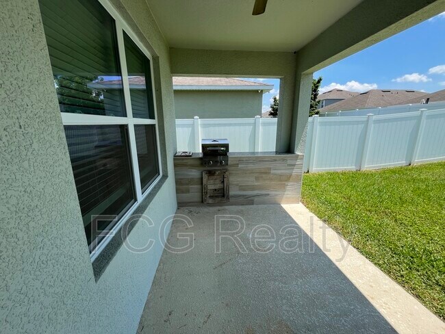 Building Photo - 5106 Fiddlewood Way