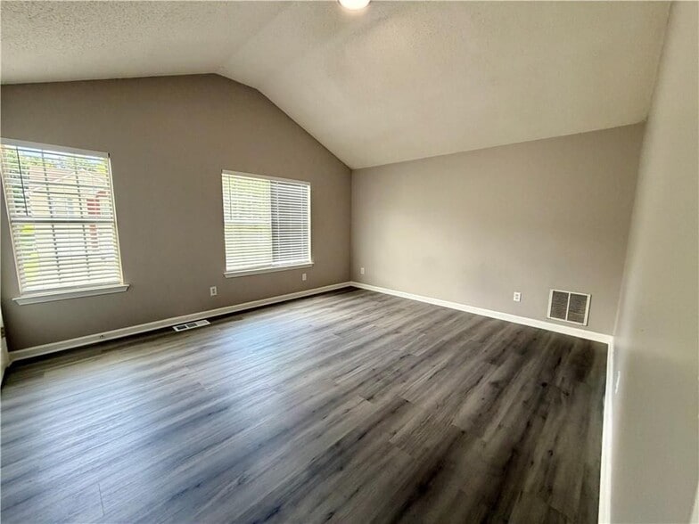Building Photo - 3354 Waggoner Ln