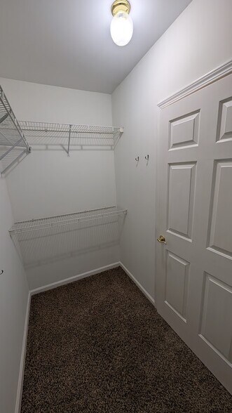 Building Photo - 3334 Peachtree Rd NE