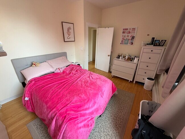 Building Photo - 140 Prince St