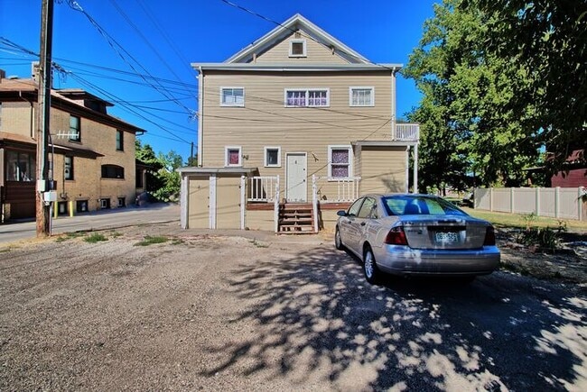 Building Photo - 1 Bed 1 Bath Apartment Close to Downtown GJ