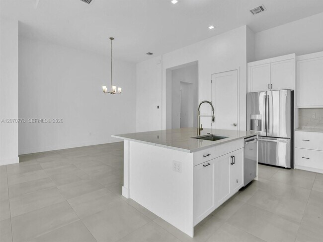 Building Photo - 10032 Stockrun Dr