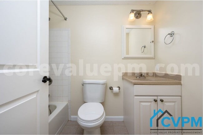 Building Photo - 10827 Topbranch Ln