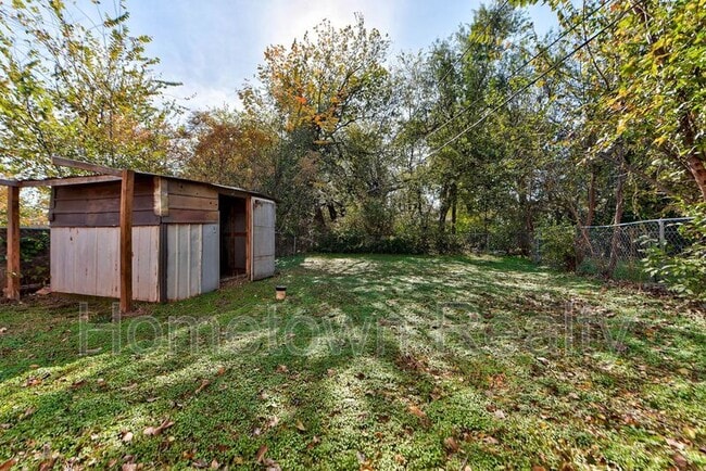 Building Photo - 432 Babb Dr