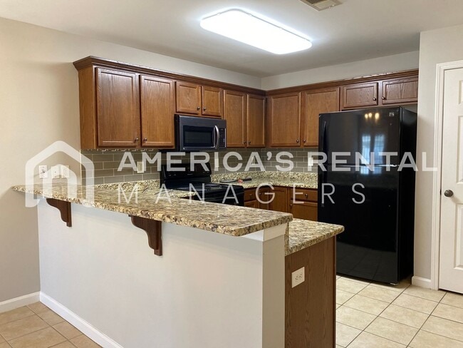 Building Photo - Townhome for Rent in Bessemer!  View with 48 Hours Notice!