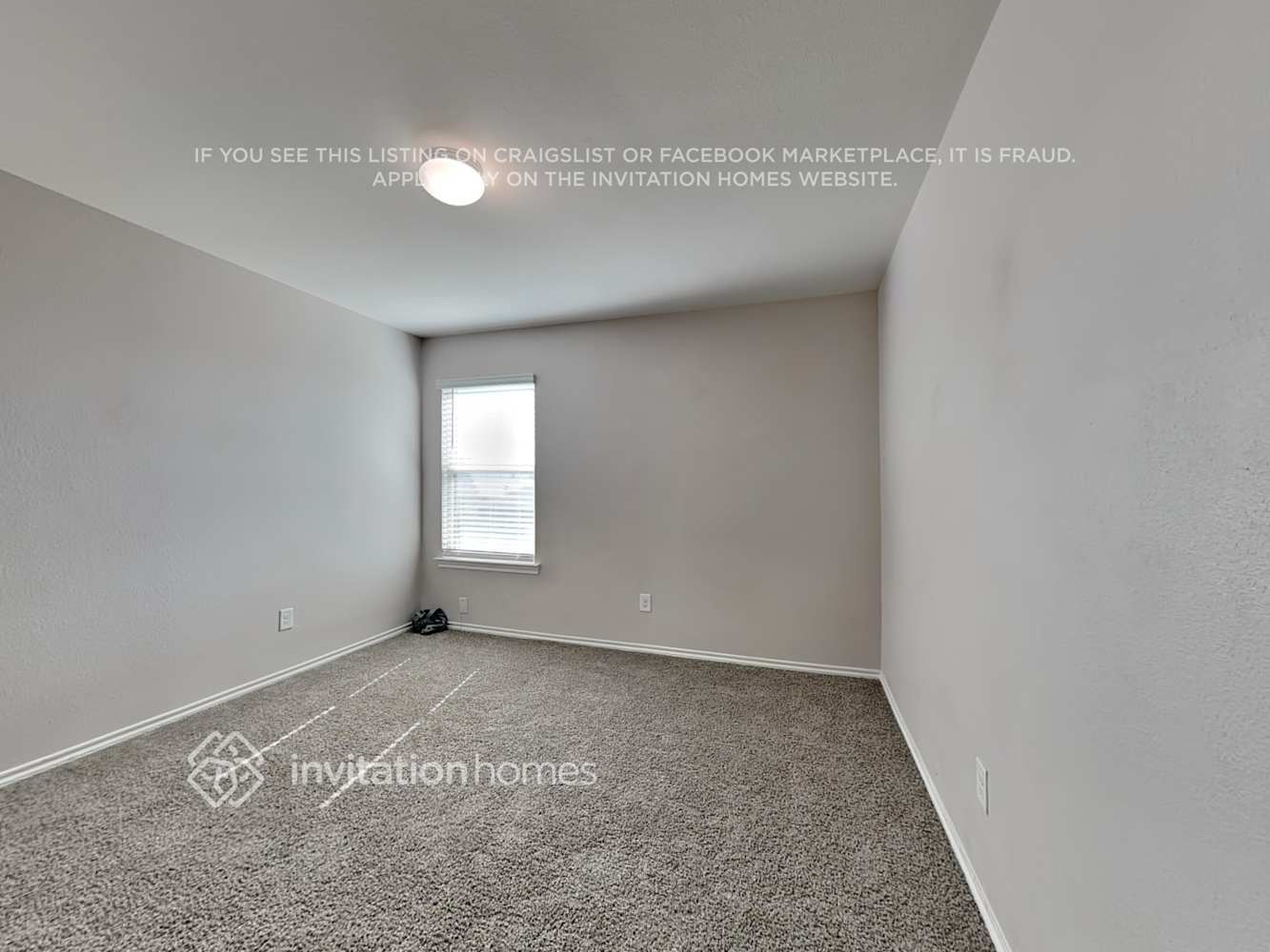 Building Photo - 800 Alton Dr