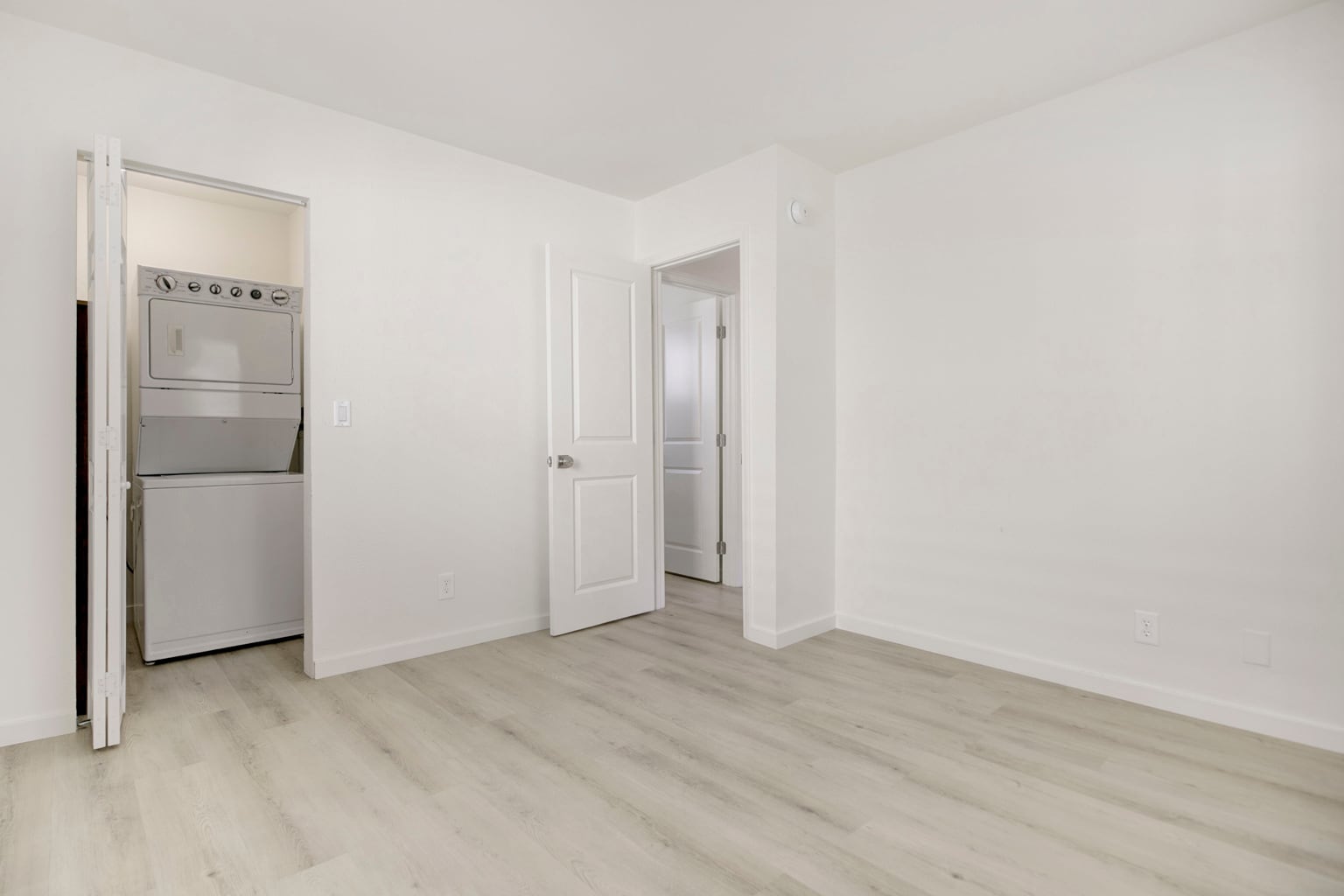 Building Photo - 1444 Bruce Ave