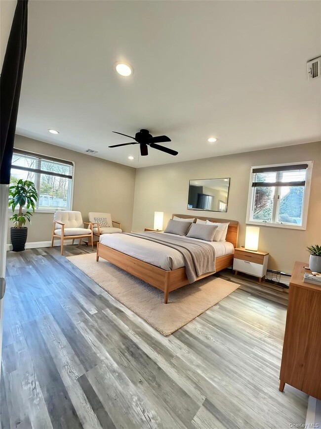 Building Photo - 102 Sycamore Cir