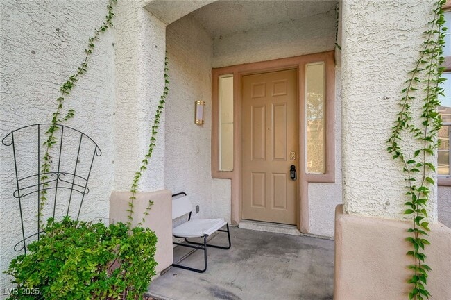 Building Photo - 9893 Canyon Peak Dr
