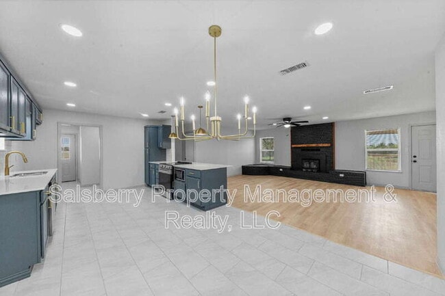 Building Photo - 3137 FM200