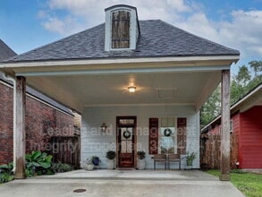 Building Photo - 303 Chimney Rock Blvd