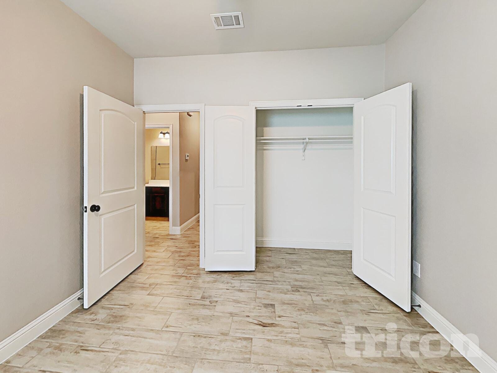 Building Photo - 7708 Cottonwood Dr