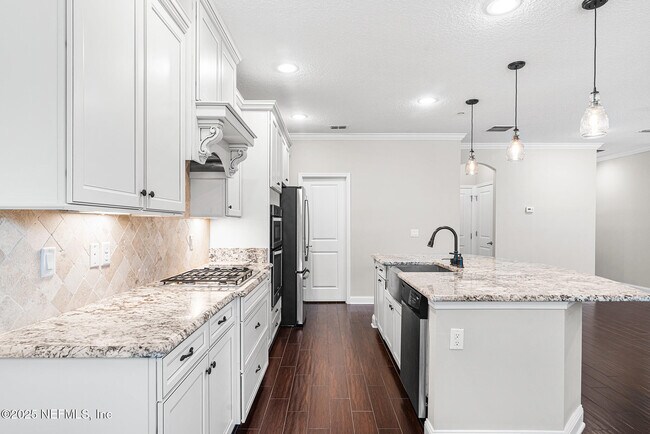 Building Photo - 194 Magnolia Creek Walk