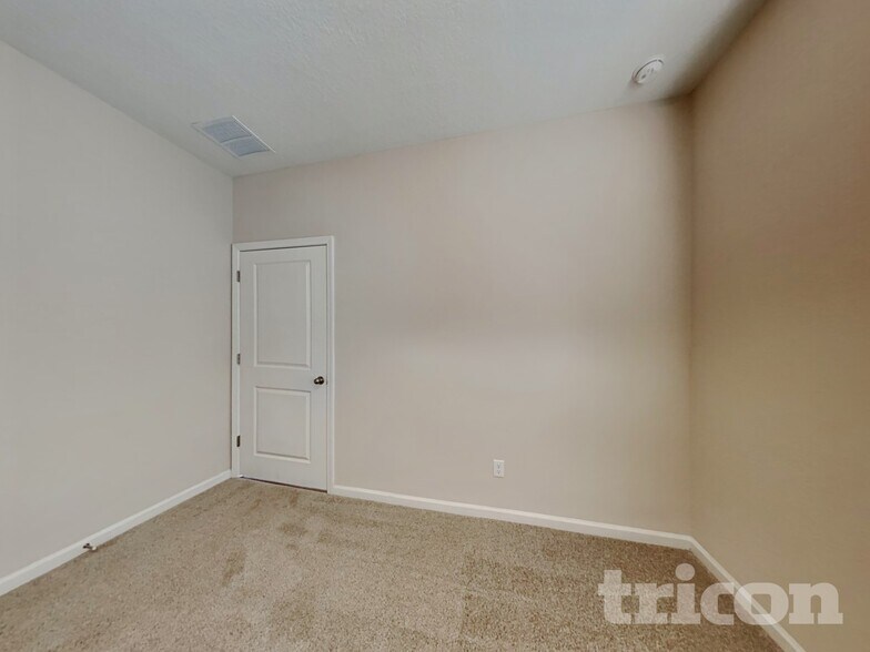 Building Photo - 191 Charlie Way