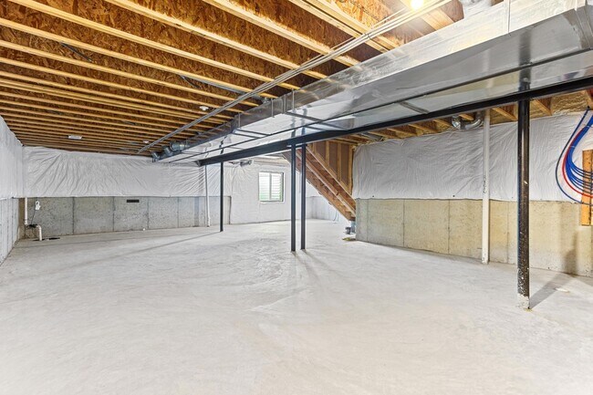 Building Photo - 286 Springview St