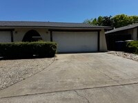 Building Photo - 3700 Bridgeford Ln