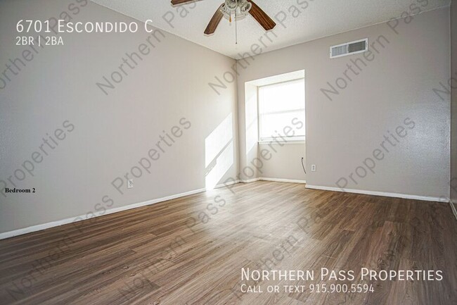 Building Photo - 2 Bedroom Westside Apartment! w/ Water Inc...