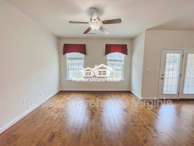 Building Photo - 1128 Winsford Ln