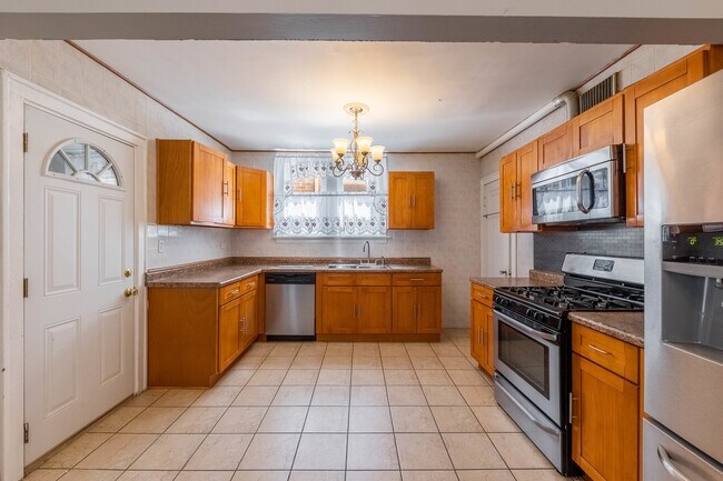 Building Photo - 6405 S Tripp Ave