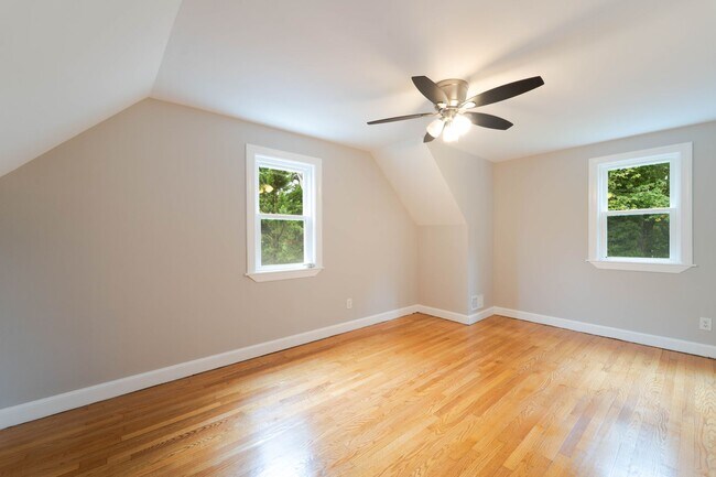 Building Photo - Beautiful Home With an Excellent Location in Potomac, MD