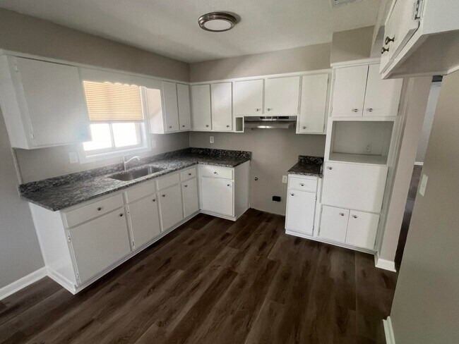 Building Photo - 4909 Mehaffey Ct