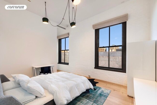 Building Photo - 39 Lispenard St
