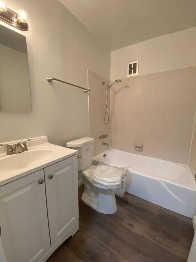 Building Photo - 1.0 bedroom in Monrovia California 91016