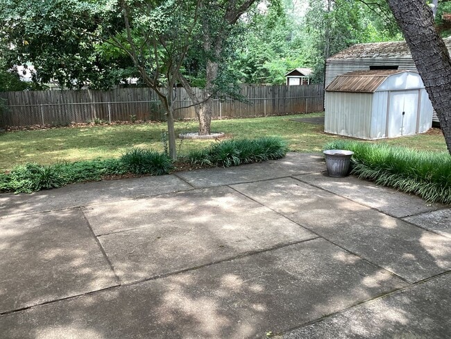 Building Photo - 4br 2ba Executive Home,  China Grove $1950 - AVAILABLE NOW!