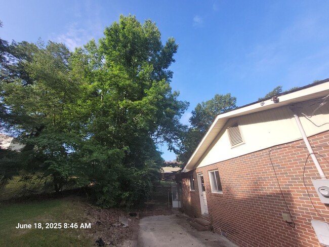 Building Photo - 4436 Naples Dr