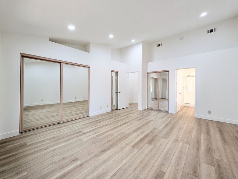 Building Photo - 22719 Copper Hill Dr