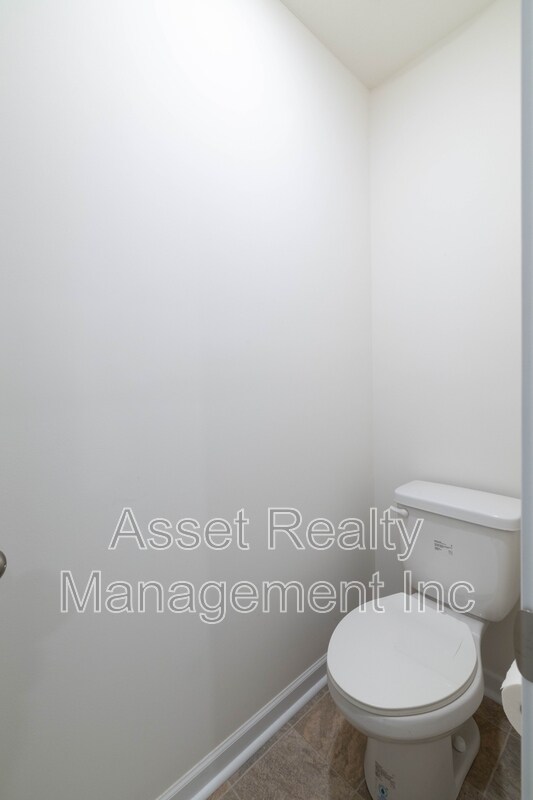 Building Photo - 4714 Willow Bluff Cir