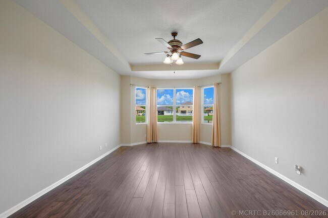 Building Photo - 11263 SW Barton Way